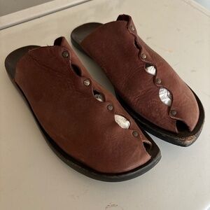 CYDWOQ women’s slippers